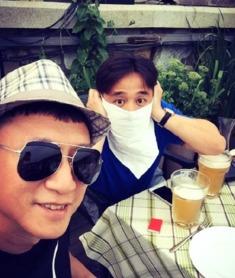 黄磊孙红雷吃瓜视频,揭秘娱乐圈幕后故事 第1张 黄磊孙红雷吃瓜视频,揭秘娱乐圈幕后故事 第1张